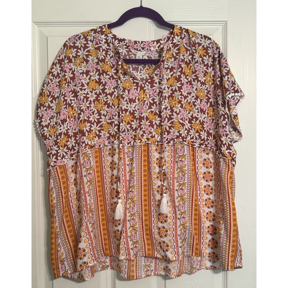 Cato’s Women’s Blouse Xl Vneck Tassle Established 1948 Floral Print